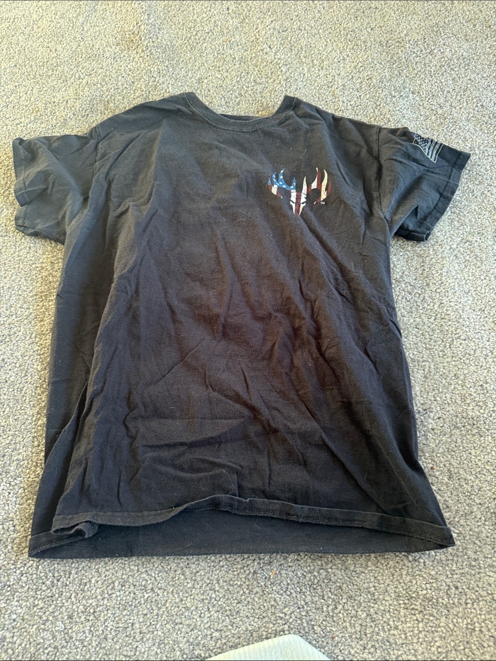 Men's Black Short-Sleeve Tee with Subtle Patriotic Graphic